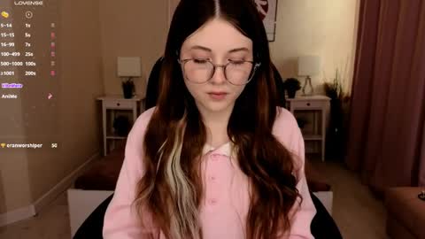  Your Kimmie  follow me  online show from April 9, 2026, 8:53 am