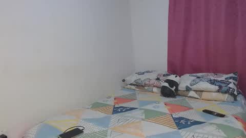 kimmy94192 online show from January 22, 2025, 8:51 am