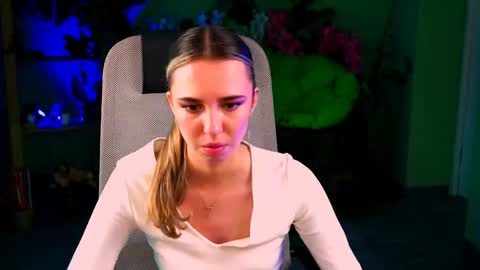 kimporins online show from April 15, 2026, 12:45 pm