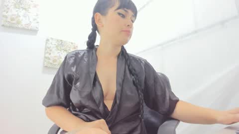 Snapshot of kimthompsonn chatting on January 25, 2025, 3:52 pm Kim Thompson online show from January 25, 2025, 3:52 pm