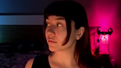 kina_ka online show from February 4, 2026, 6:58 pm