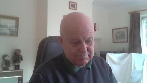 Snapshot of kindahairy4u chatting on November 4, 2025, 11:09 am kindahairy4u online show from November 4, 2025, 11:09 am