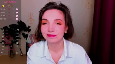 Hazel online show from October 8, 2025, 8:12 am