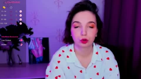 Hazel online show from October 18, 2025, 8:15 am