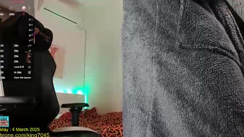 king7045 online show from March 2, 2025, 10:48 pm