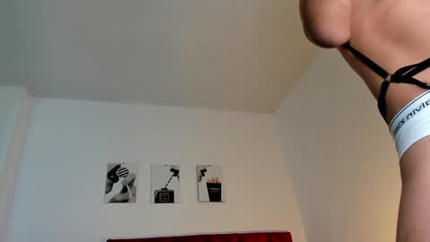 king_ares1 online show from April 10, 2026, 6:23 pm