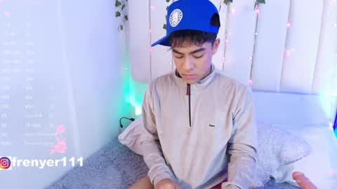 Snapshot of king_azahell chatting on January 12, 2025, 8:36 pm king  help me reach 100 likes online show from January 12, 2025, 8:36 pm