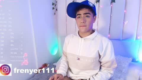 Snapshot of king_azahell chatting on January 26, 2025, 9:07 pm king  help me reach 100 likes online show from January 26, 2025, 9:07 pm