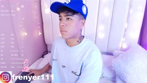 Snapshot of king_azahell chatting on March 11, 2025, 3:05 am king  help me reach 100 likes online show from March 11, 2025, 3:05 am