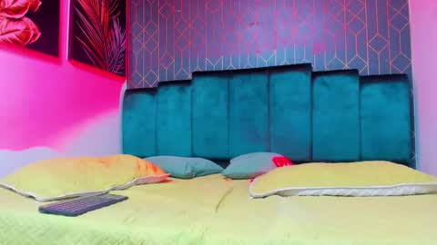 Angel Falconer online show from September 13, 2025, 6:02 am