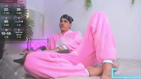 Snapshot of king_voy chatting on October 12, 2025, 8:19 pm king voy online show from October 12, 2025, 8:19 pm