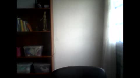 Snapshot of kingalejito chatting on April 16, 2026, 3:57 pm KingAlejo online show from April 16, 2026, 3:57 pm