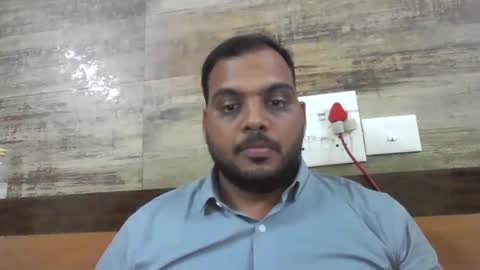 kingalpines1 online show from December 2, 2025, 5:08 pm