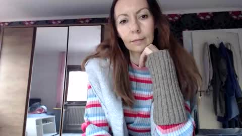 sexysexyhotwetpinkredpussy online show from April 17, 2026, 5:38 pm
