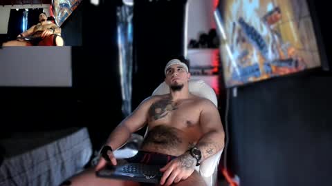 King Bear online show from December 21, 2024, 10:40 pm