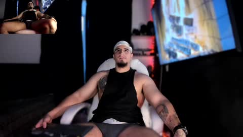 King Bear online show from December 22, 2024, 1:45 am