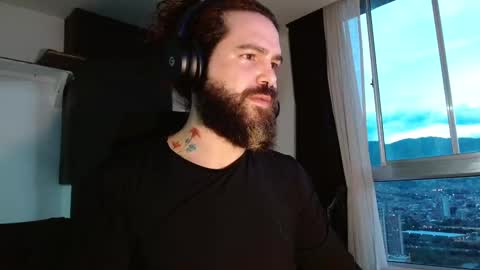 Jake online show from November 17, 2025, 10:48 pm