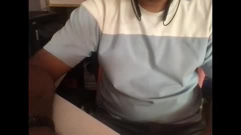 kingcobra_08 online show from May 16, 2026, 6:21 am