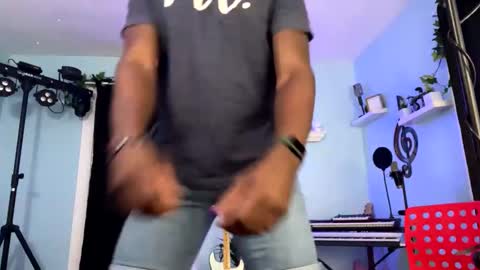 Snapshot of kingcorbra chatting on January 29, 2025, 4:58 am KC online show from January 29, 2025, 4:58 am