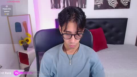 kingdanny_8 online show from November 14, 2025, 4:55 am