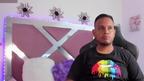 kingg_jay online show from May 17, 2026, 12:34 pm