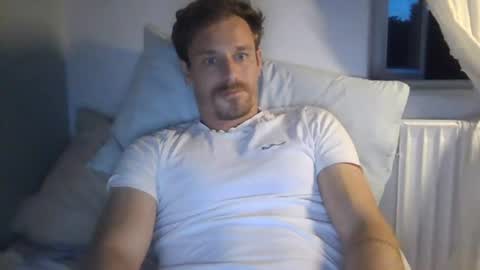 kingharold92 online show from June 21, 2026, 9:06 pm