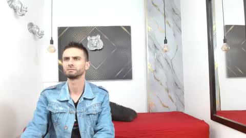 KING  online show from March 14, 2026, 3:34 am