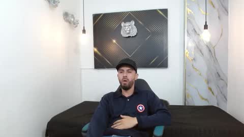 KING  online show from March 30, 2026, 3:18 am