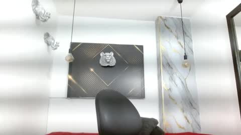 KING  online show from April 16, 2026, 2:56 am