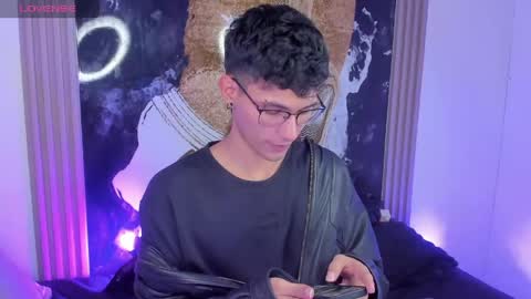  A L E X  online show from March 20, 2026, 1:32 am