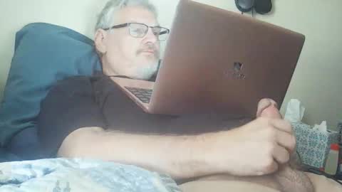 kingtongue10 online show from January 8, 2026, 7:38 pm