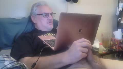 kingtongue10 online show from March 26, 2026, 8:58 pm