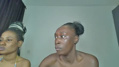 kinky_leila online show from June 28, 2026, 5:13 am