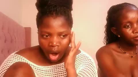 Lola online show from February 21, 2026, 11:00 am