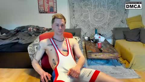 kinky_spidey online show from April 19, 2026, 5:34 pm