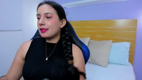 K I R A online show from May 26, 2026, 1:56 am