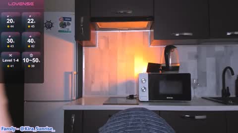 Kira online show from February 19, 2025, 11:38 am