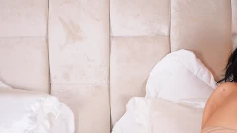 kira online show from December 10, 2024, 6:49 pm