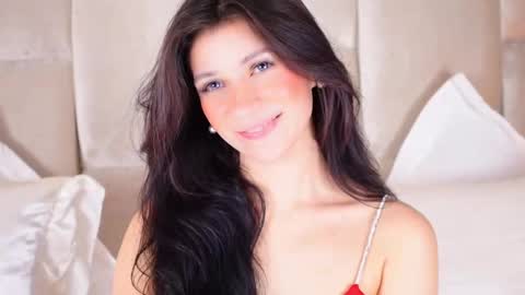 kira online show from March 10, 2025, 4:07 am