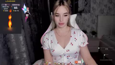 kirakrox online show from October 17, 2025, 8:33 pm