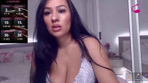 kiramaes online show from November 21, 2025, 7:51 am