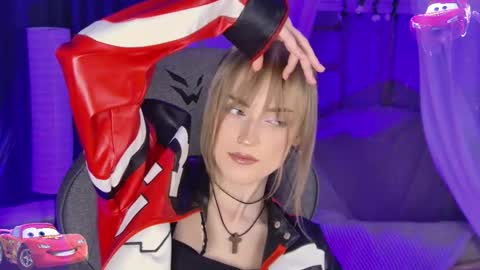 Kira online show from May 15, 2026, 11:34 pm
