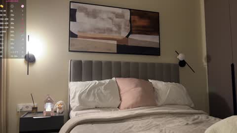 Snapshot of kiramystery chatting on December 27, 2024, 2:54 pm Kira online show from December 27, 2024, 2:54 pm