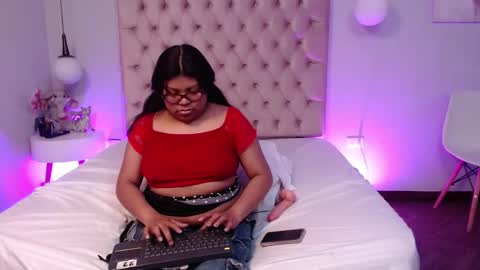 Snapshot of kiri_black_ chatting on February 1, 2026, 4:05 pm kiri online show from February 1, 2026, 4:05 pm