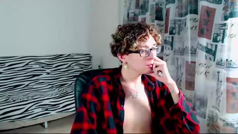 Alan online show from March 11, 2025, 8:42 pm