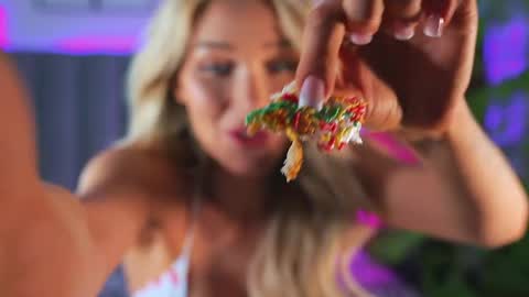 Risha online show from April 12, 2026, 7:19 pm