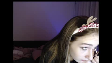 Snapshot of kisa____ chatting on December 24, 2024, 9:22 pm kisa____ online show from December 24, 2024, 9:22 pm