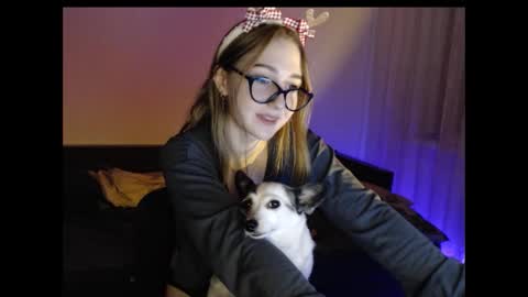 Snapshot of kisa____ chatting on December 25, 2024, 12:27 am kisa____ online show from December 25, 2024, 12:27 am