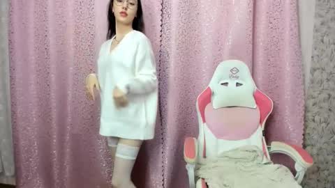 Snapshot of kiskisw chatting on October 9, 2025, 10:08 pm Asty online show from October 9, 2025, 10:08 pm