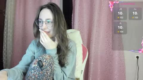 Snapshot of kiskisw chatting on October 13, 2025, 3:28 am Asty online show from October 13, 2025, 3:28 am